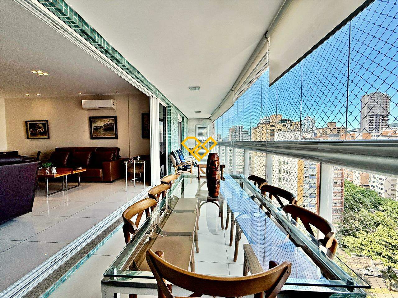 Apartamento à venda no Aparecida: Varanda