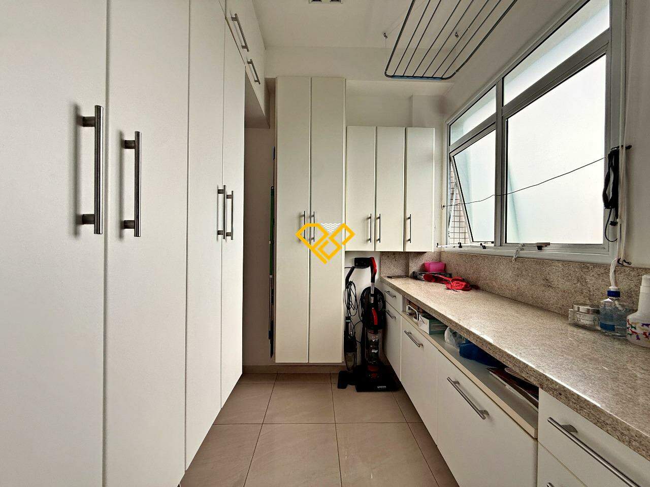 Apartamento à venda no Aparecida: Área de serviço