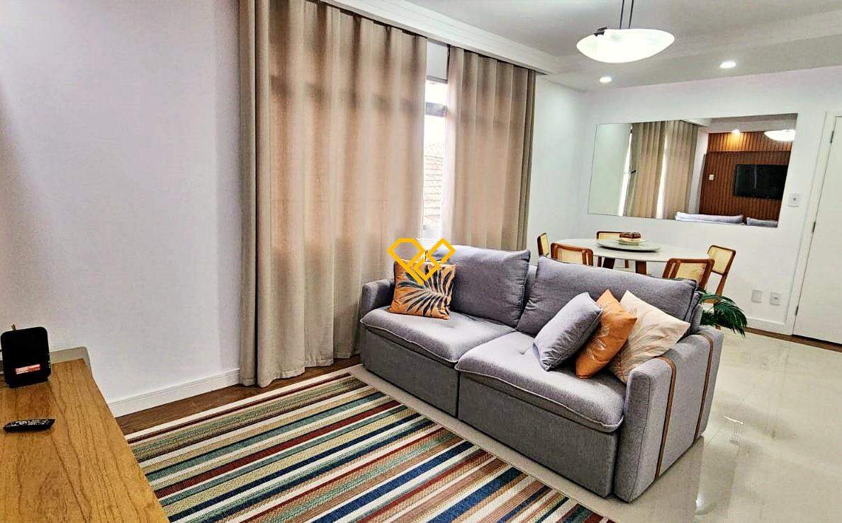 Apartamento à venda no Ponta da Praia: Sala