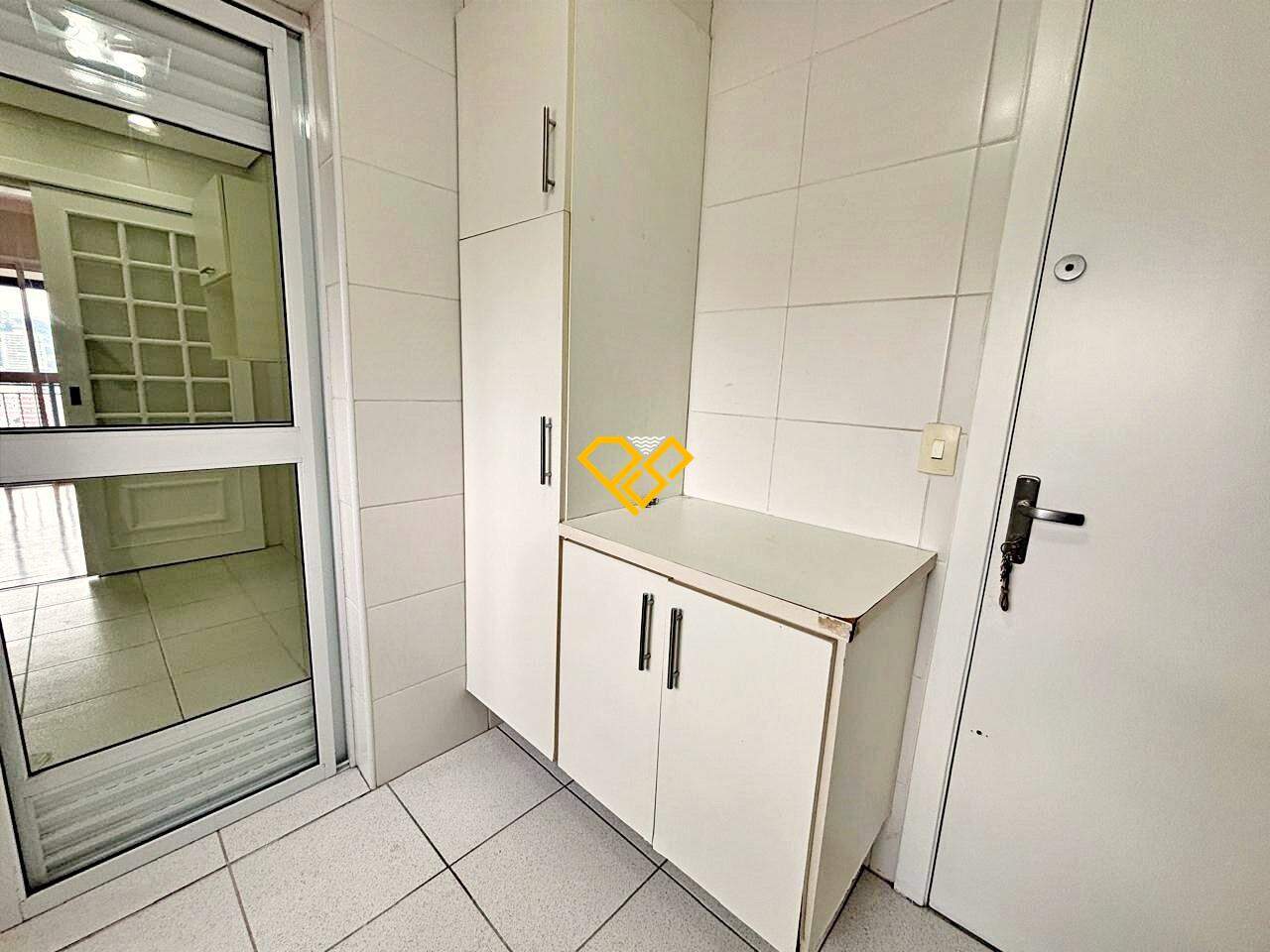 Apartamento à venda no Gonzaga: Área de serviço