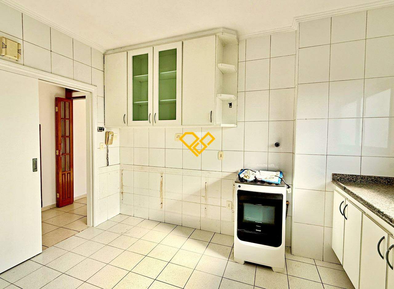 Apartamento à venda no Ponta da Praia: Cozinha