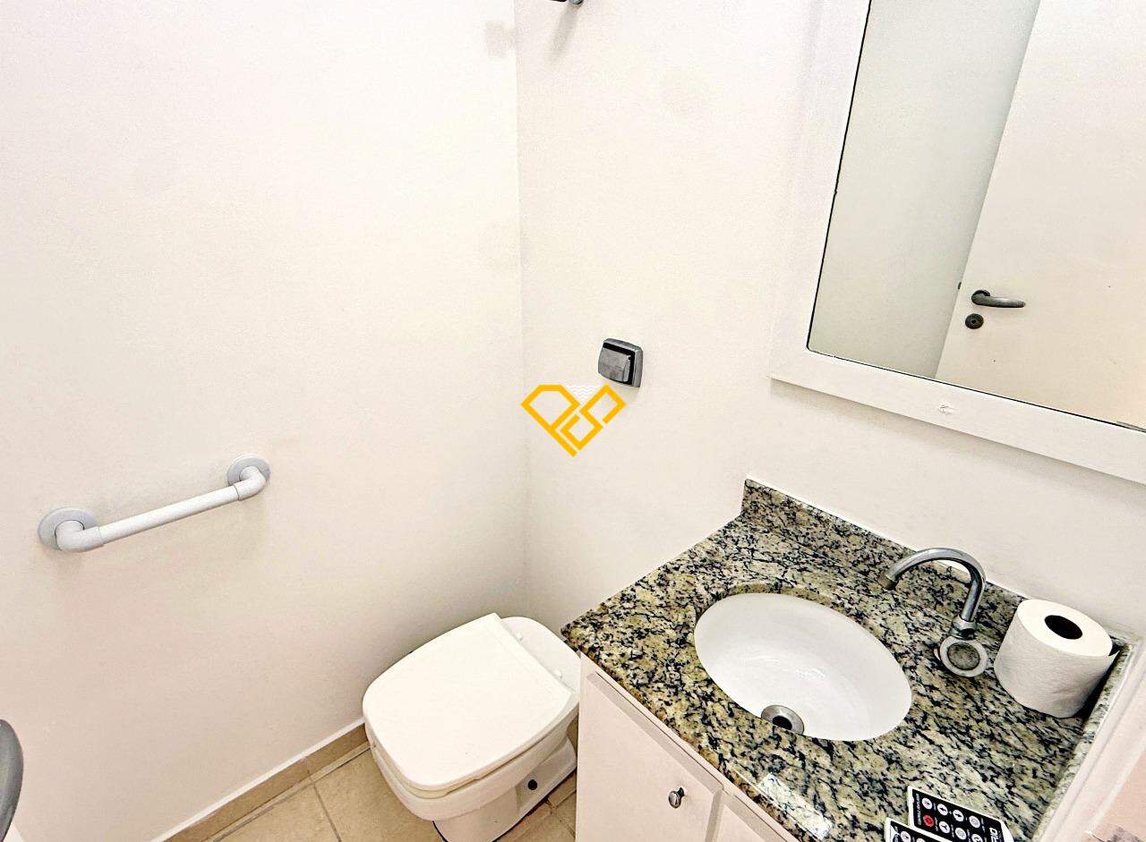 Apartamento à venda no Ponta da Praia: Lavabo