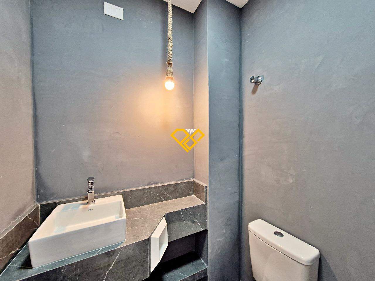 Apartamento à venda no Boqueirão: Wc de serviço
