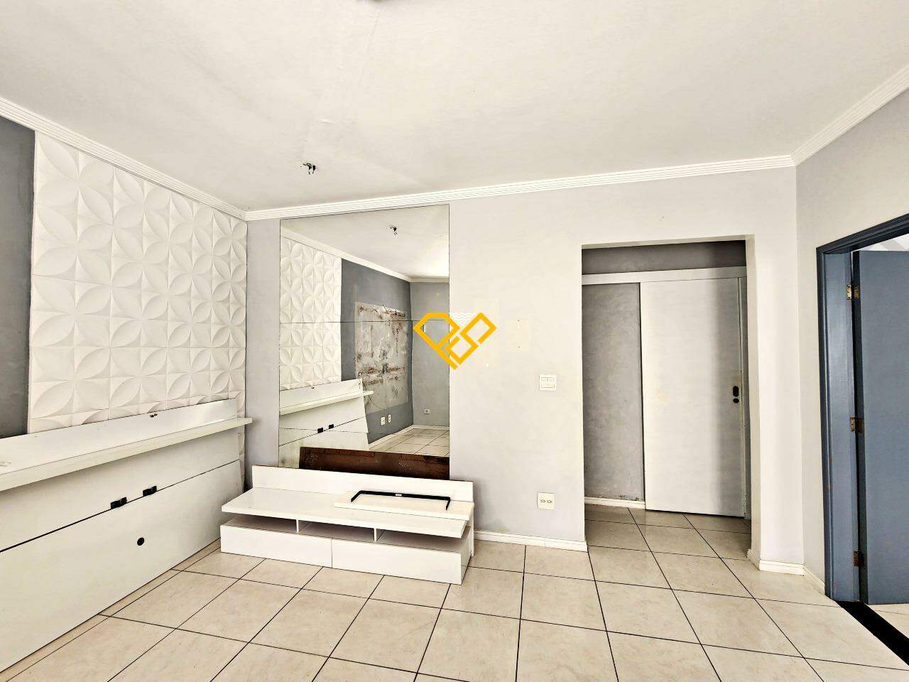 Casa à venda no Vila Belmiro: Edícula - sala
