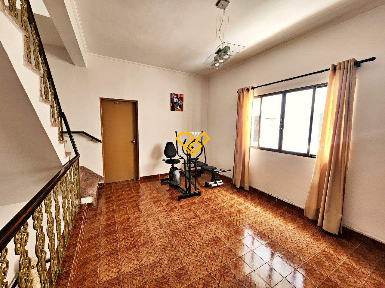 Casa à venda no Vila Belmiro: Sala 2° piso