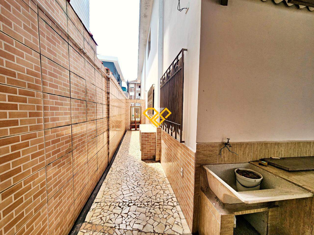 Casa à venda no Vila Belmiro: Quintal lateral