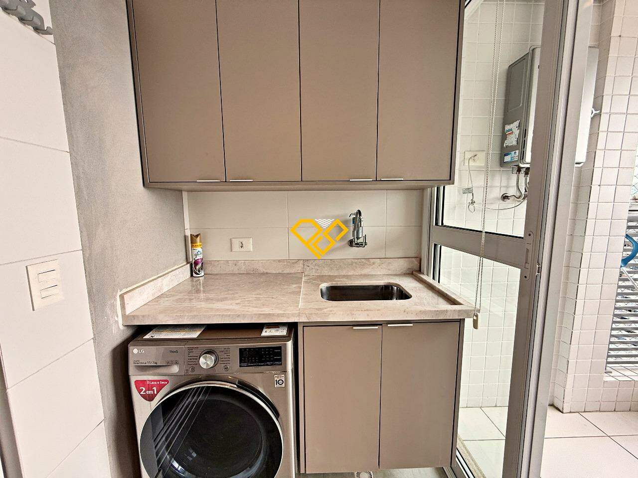 Apartamento à venda no Gonzaga: Área de serviço