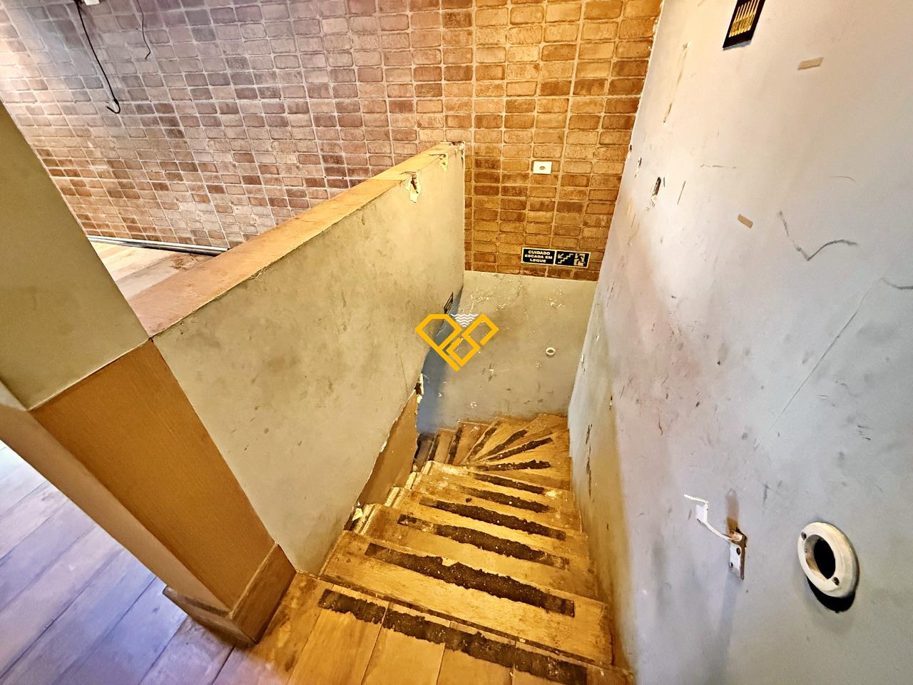 Casa para aluguel no Embaré: 