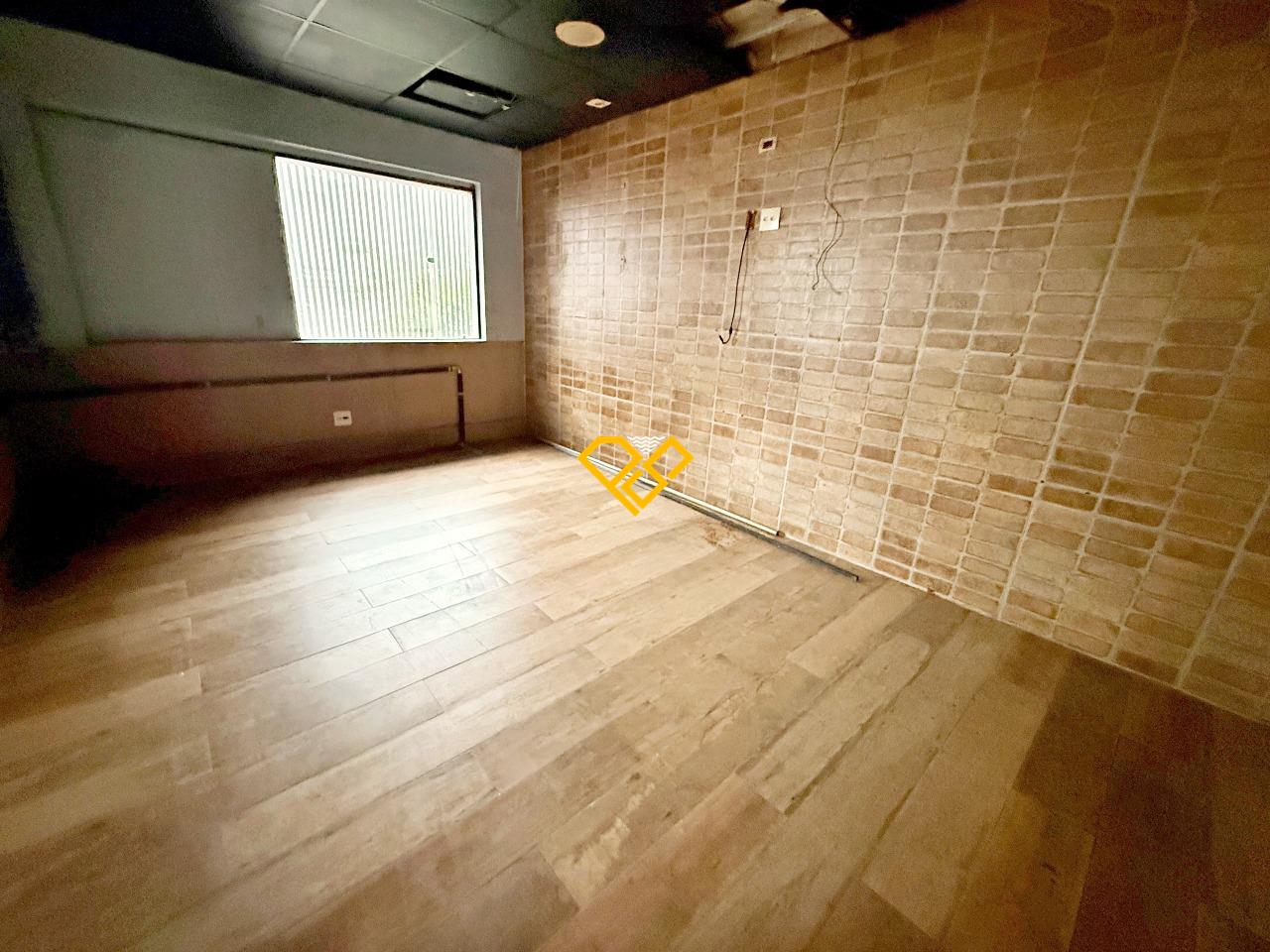 Casa para aluguel no Embaré: 