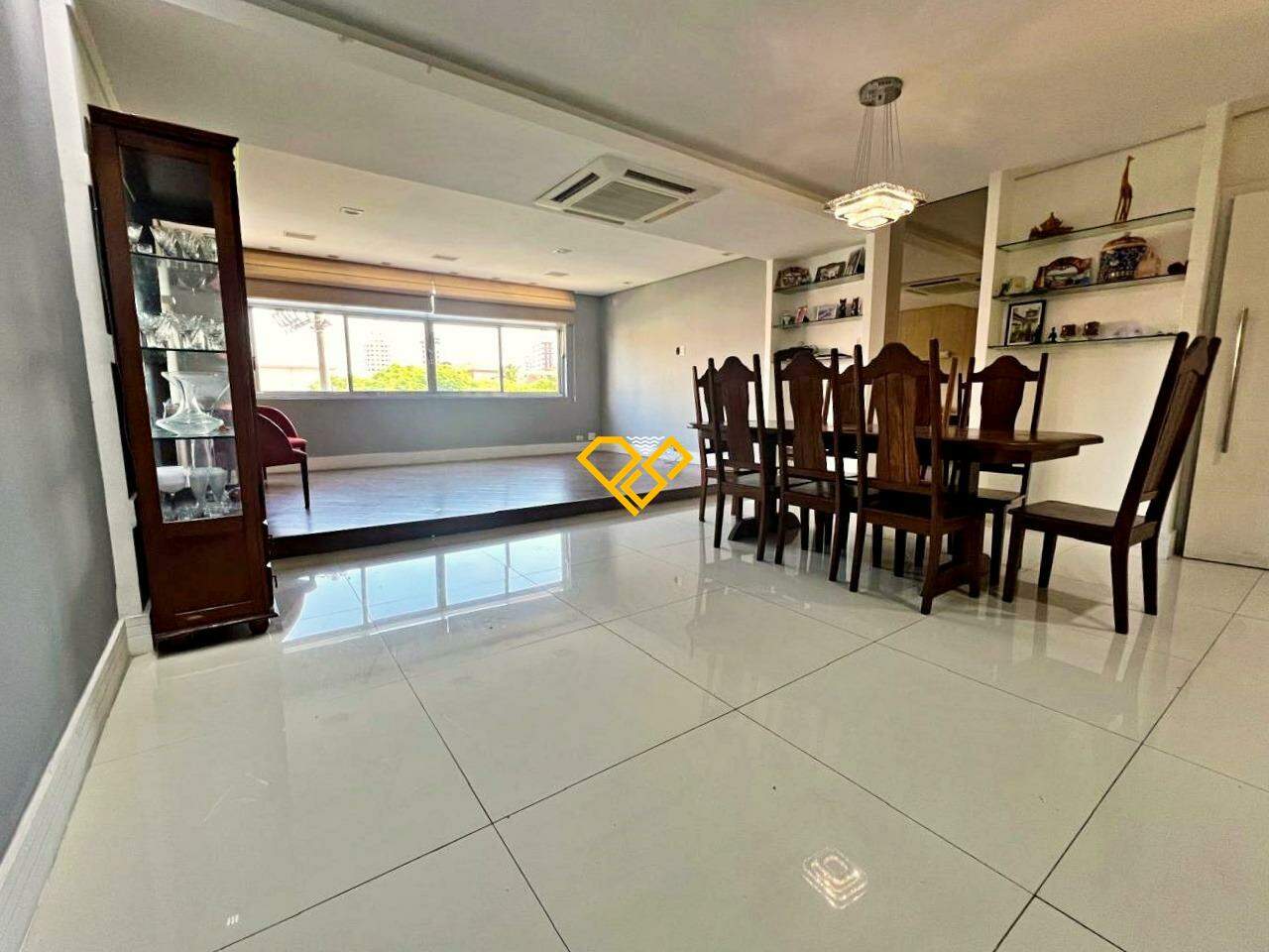 Apartamento à venda no Embaré: Sala