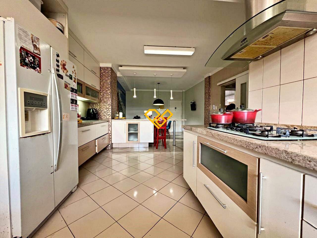 Apartamento à venda no Embaré: Cozinha