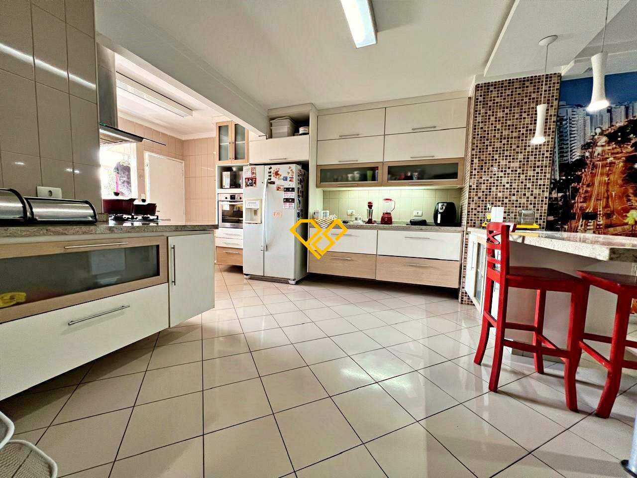 Apartamento à venda no Embaré: Cozinha