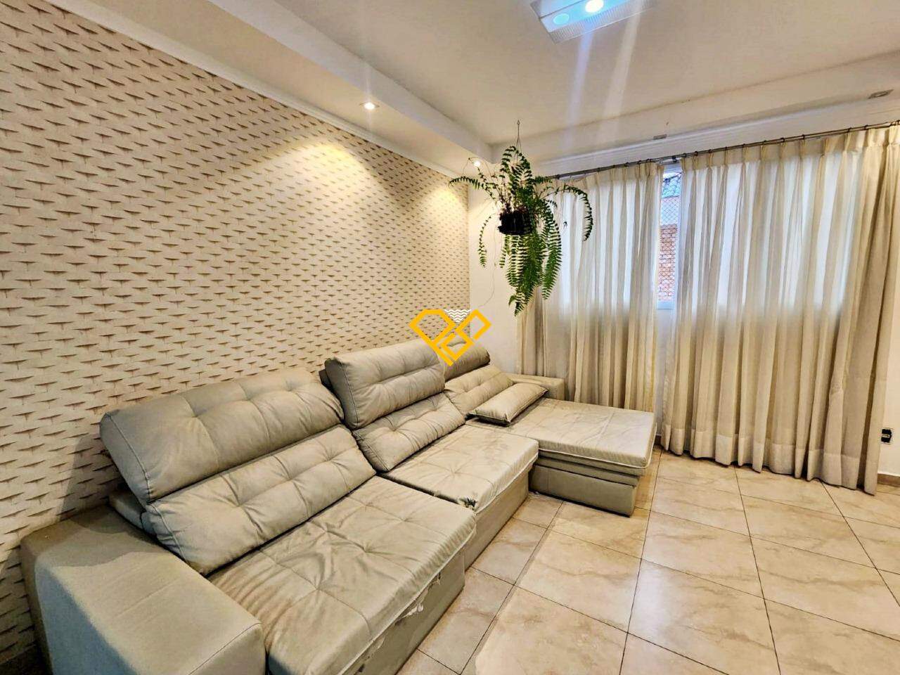 Casa em Condomínio à venda no Marapé: Sala