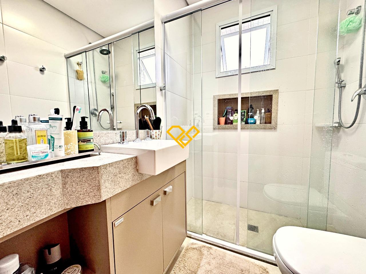 Apartamento à venda no Gonzaga: Wc suíte