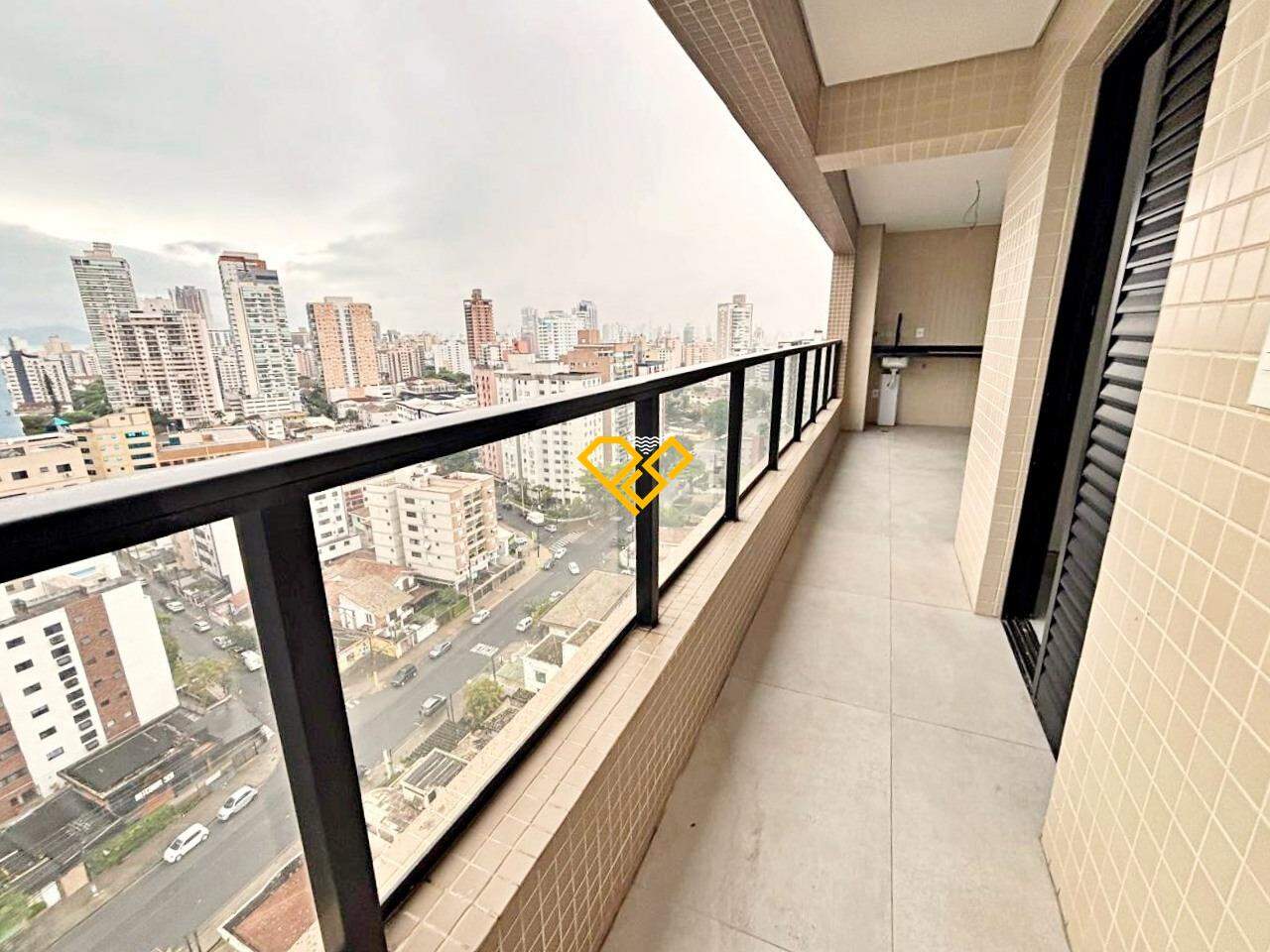 Apartamento à venda no Ponta da Praia: Varanda