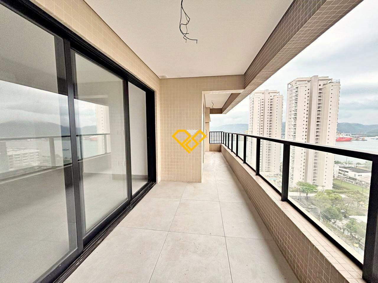 Apartamento à venda no Ponta da Praia: Varanda