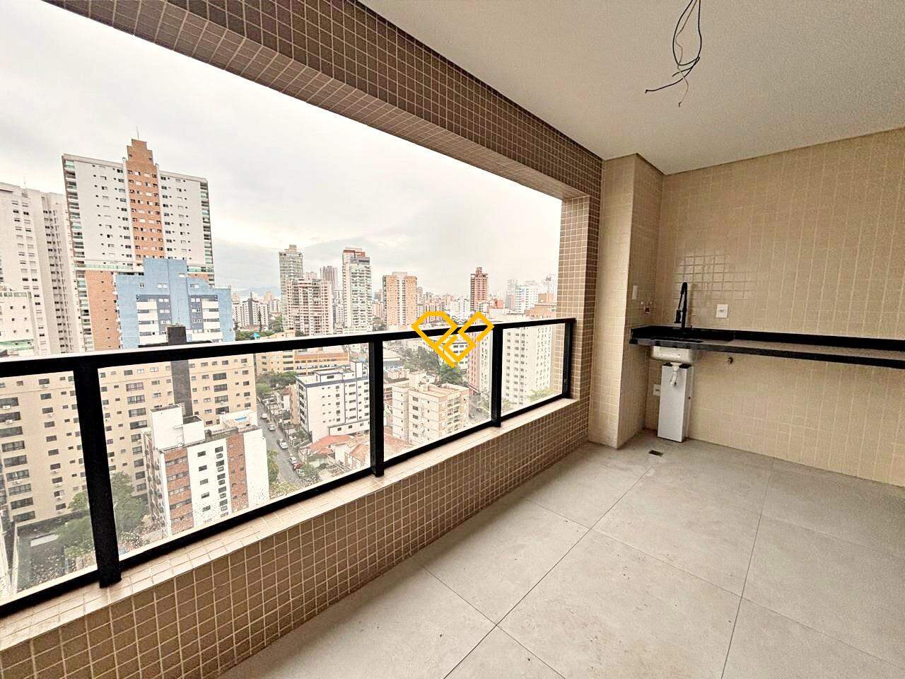 Apartamento à venda no Ponta da Praia: Varanda
