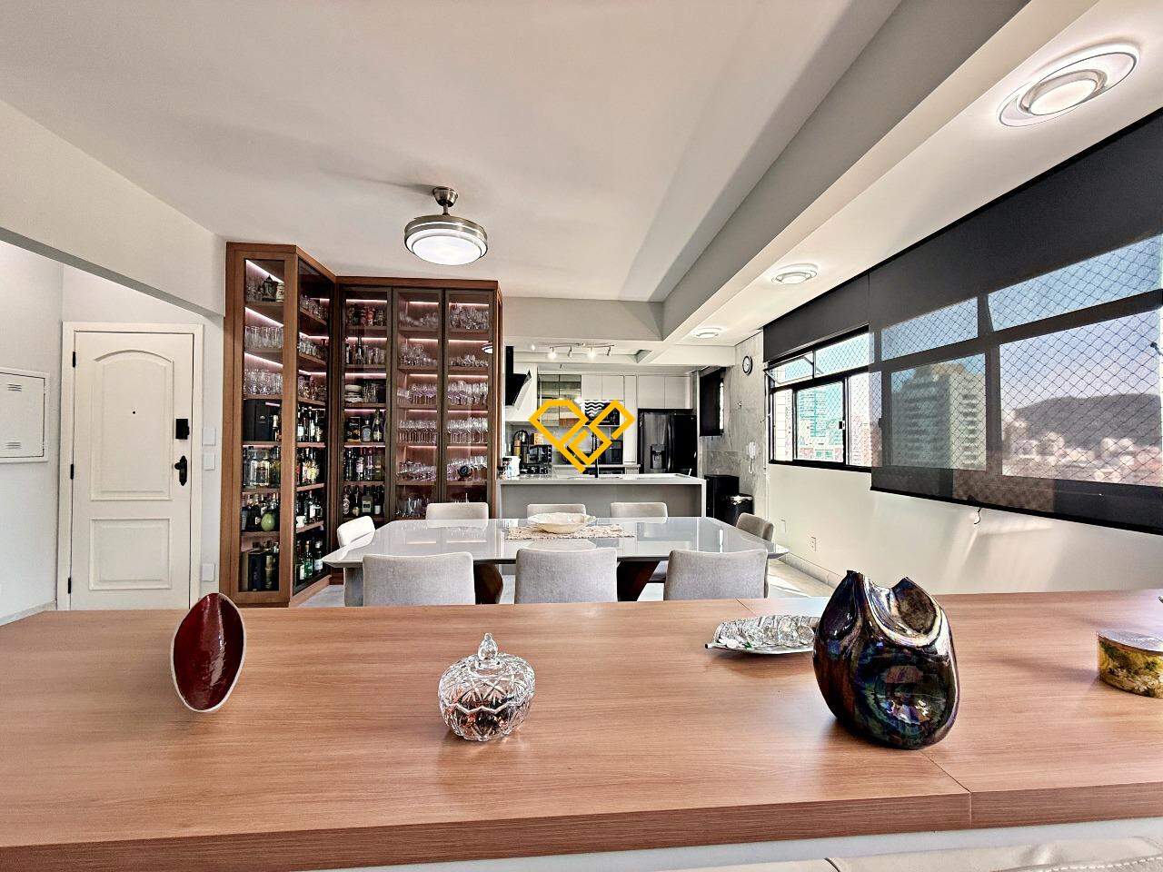 Cobertura à venda no Pompéia: Sala 1° piso