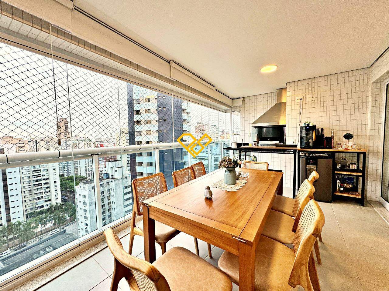 Apartamento à venda no Boqueirão: Varanda com churrasqueira