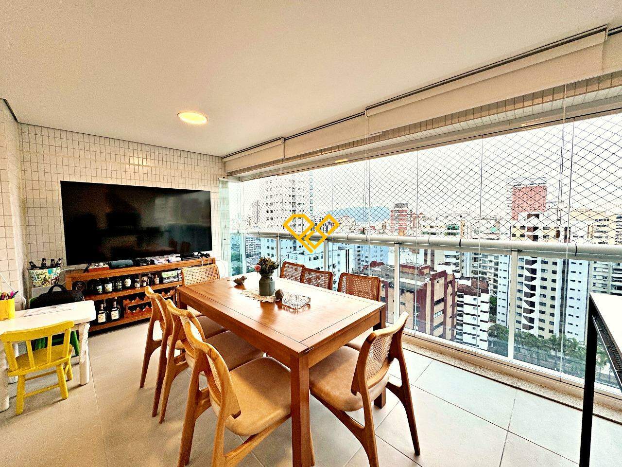 Apartamento à venda no Boqueirão: Varanda com churrasqueira