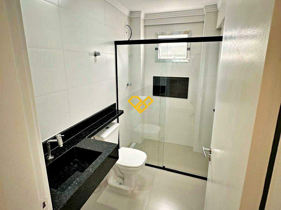 Apartamento à venda no Vila Mathias: Wc social