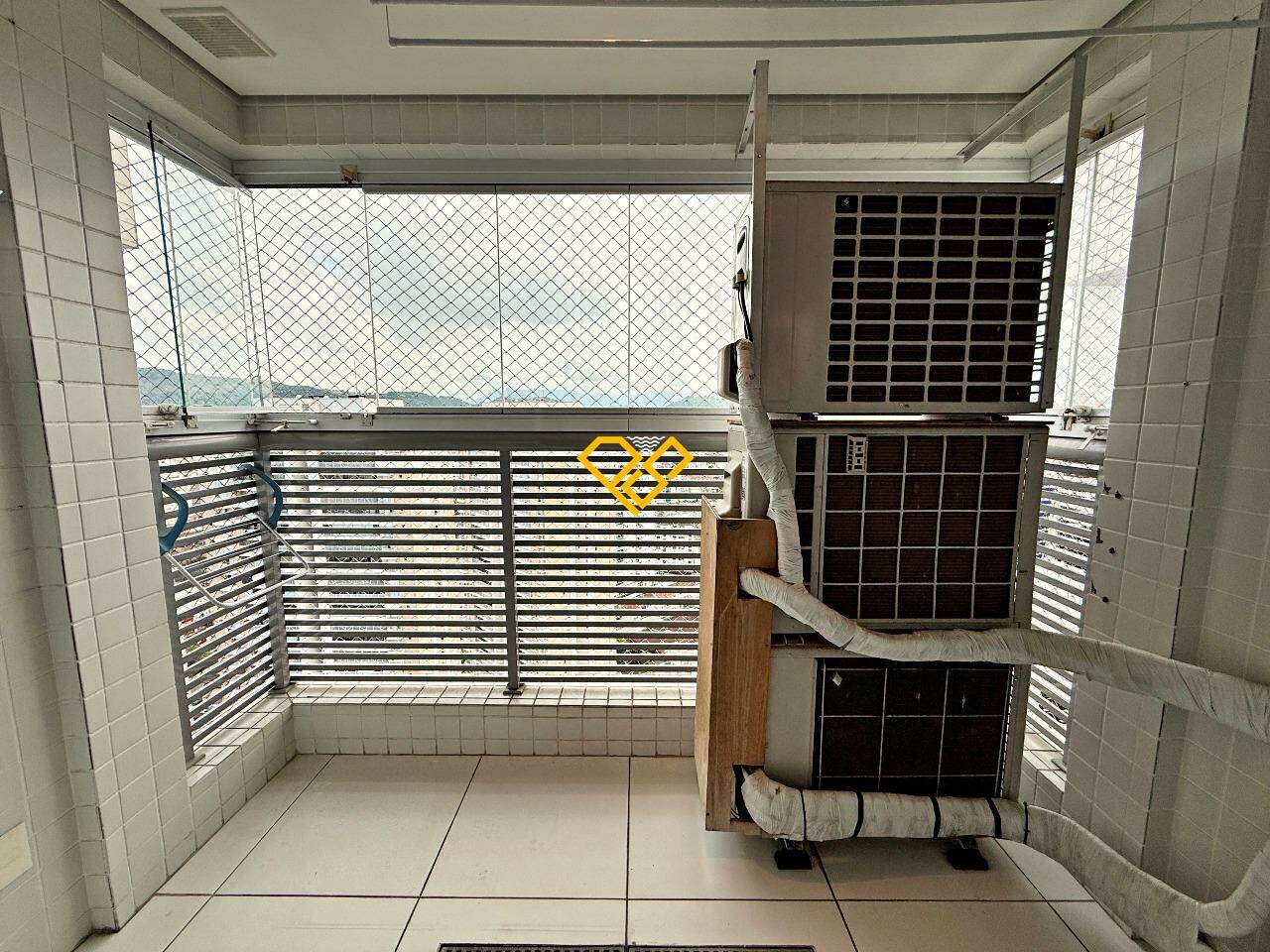 Apartamento para aluguel no Gonzaga: Área técnica