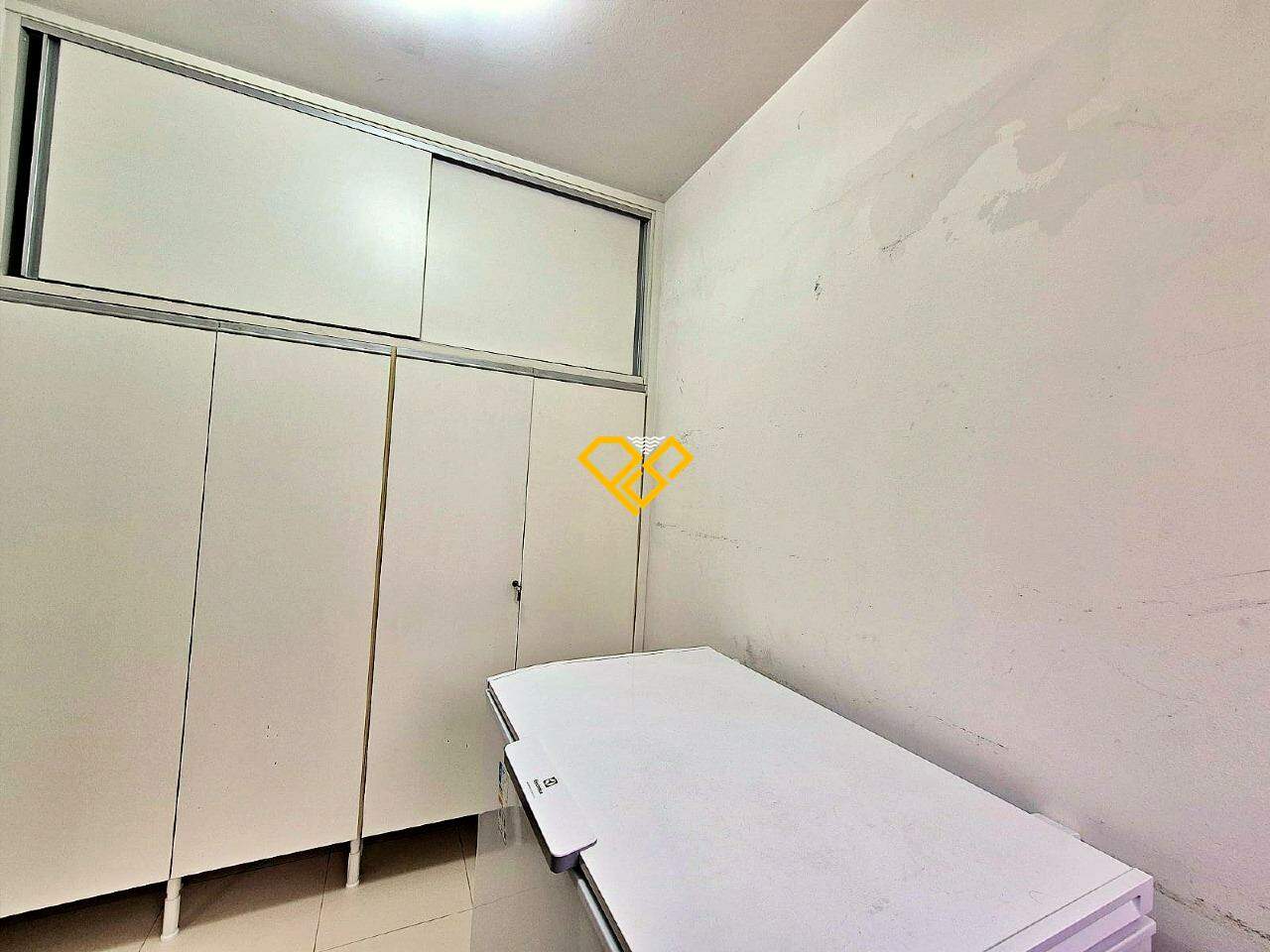 Apartamento à venda no Pompéia: Dependência
