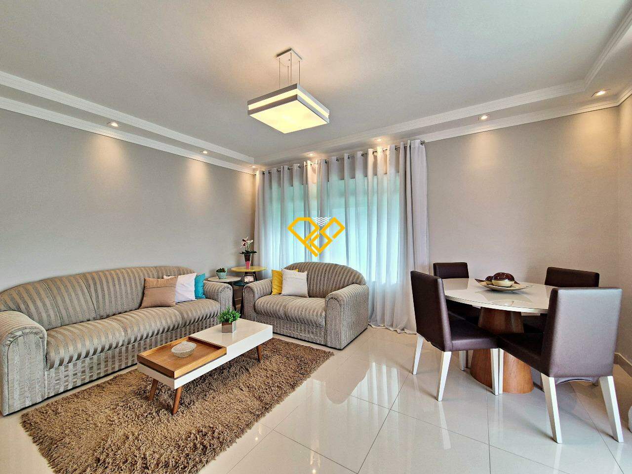 Cobertura à venda no Campo Grande: Sala 2° piso