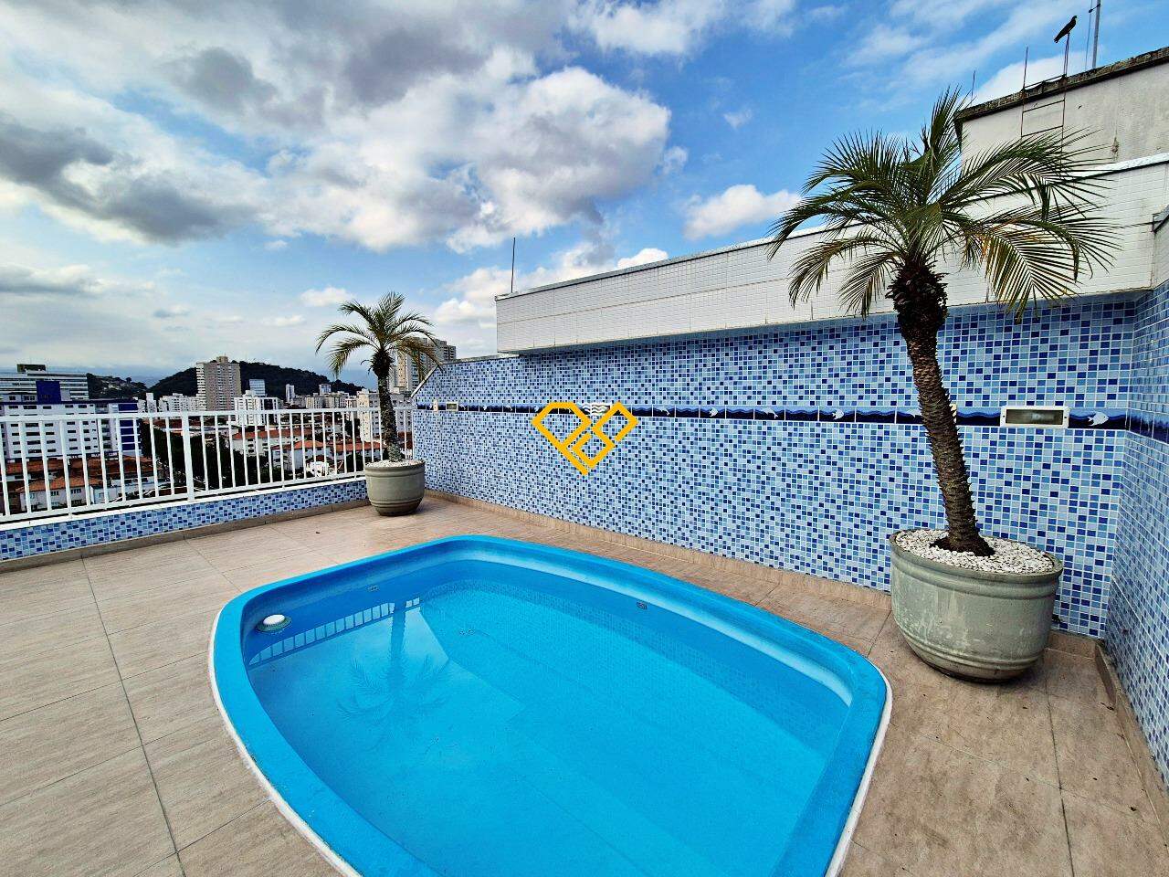 Cobertura à venda no Campo Grande: Piscina