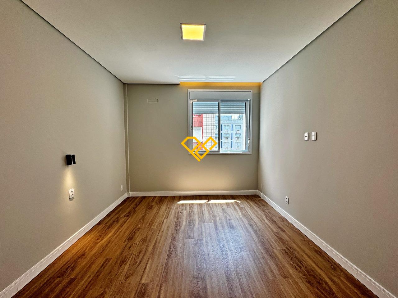 Apartamento à venda no Gonzaga: Suíte 1