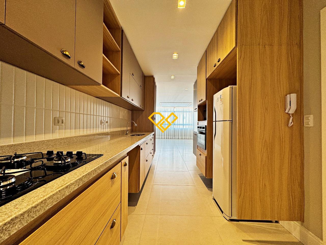 Apartamento à venda no Gonzaga: Cozinha