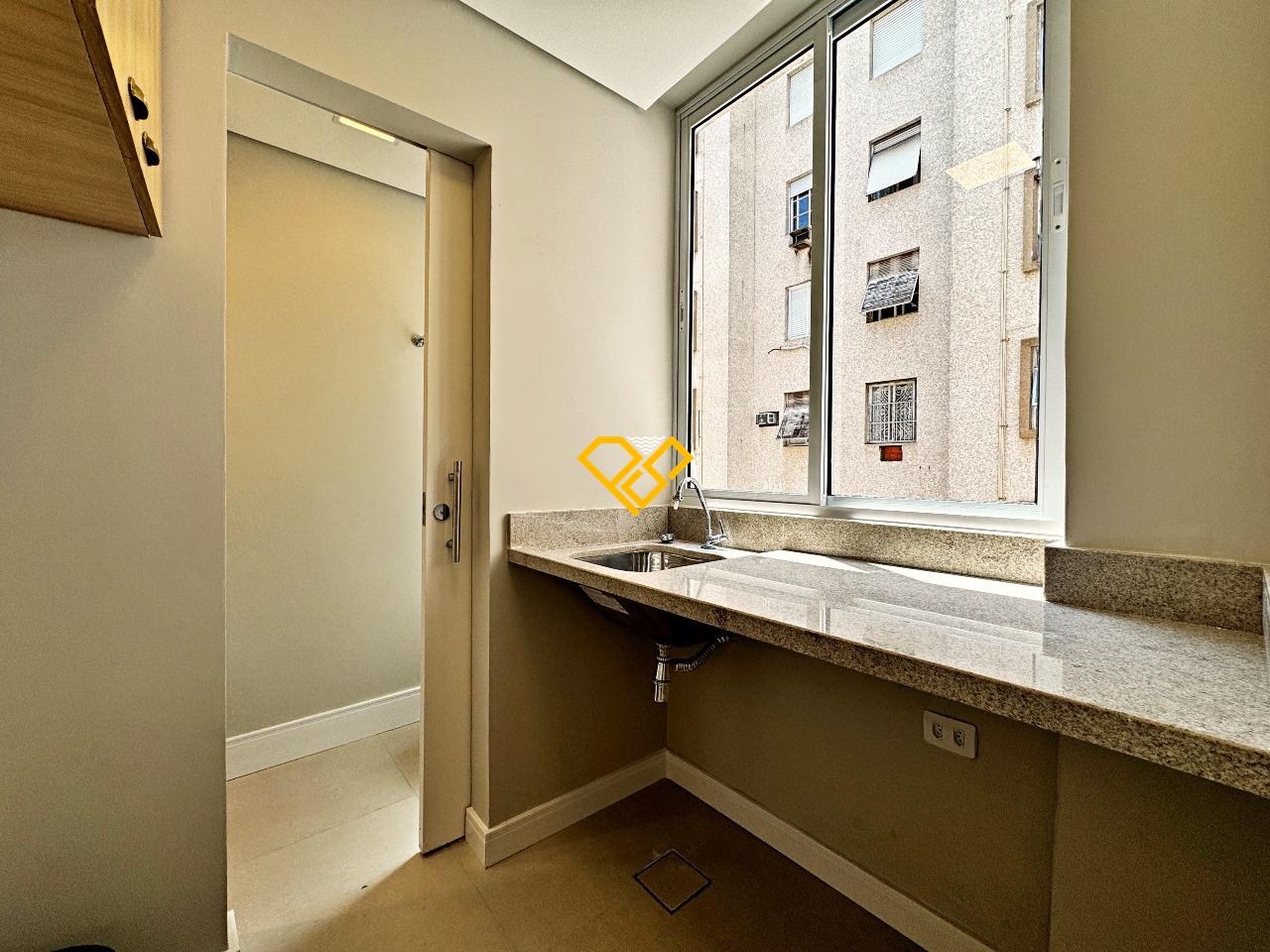 Apartamento à venda no Gonzaga: Área de serviço