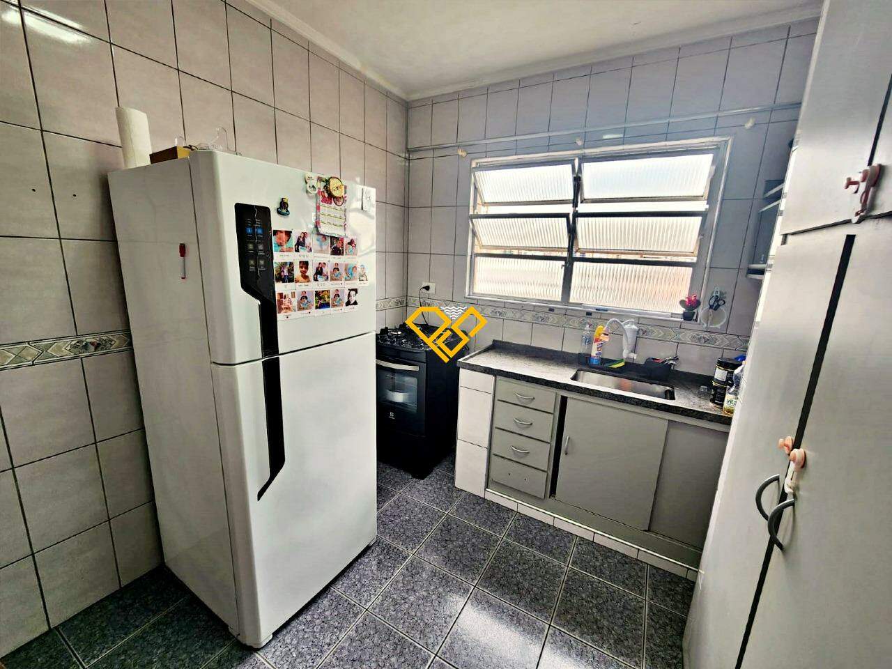 Apartamento à venda no Encruzilhada: Cozinha
