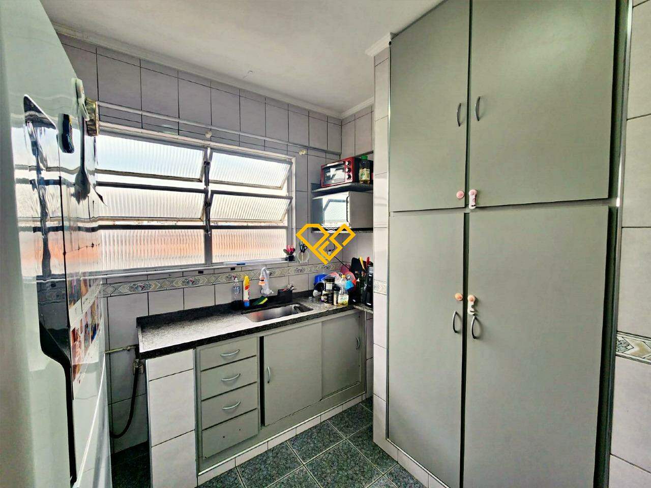 Apartamento à venda no Encruzilhada: Cozinha