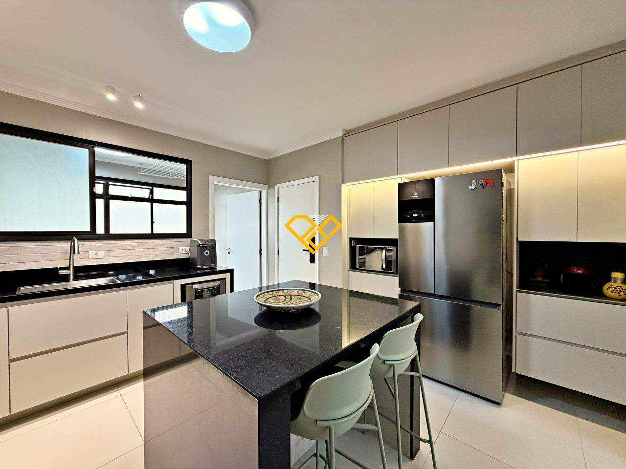 Apartamento à venda no Gonzaga: Cozinha