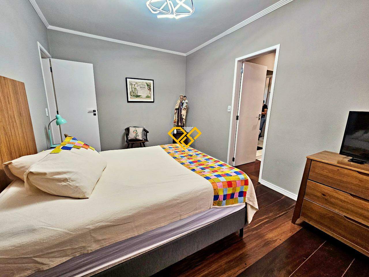 Apartamento à venda no Gonzaga: Dormitório 1 - suíte