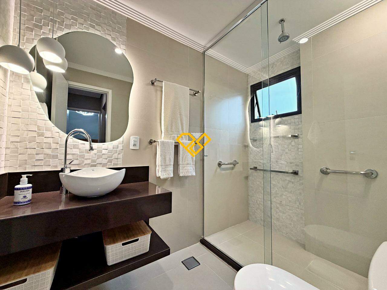 Apartamento à venda no Gonzaga: Wc Dormitório 3 - suíte
