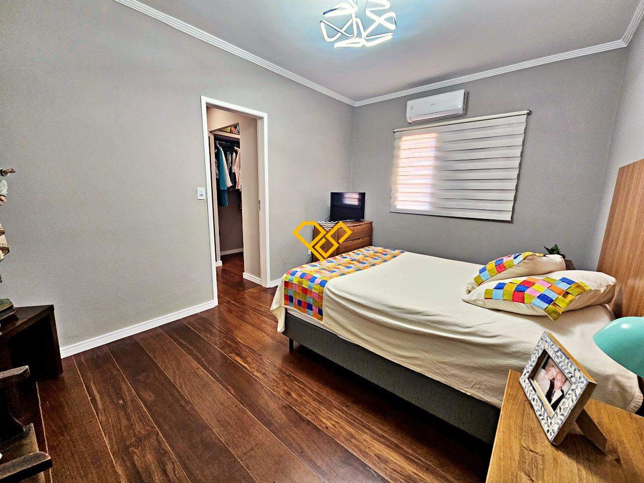Apartamento à venda no Gonzaga: Dormitório 1 - suíte