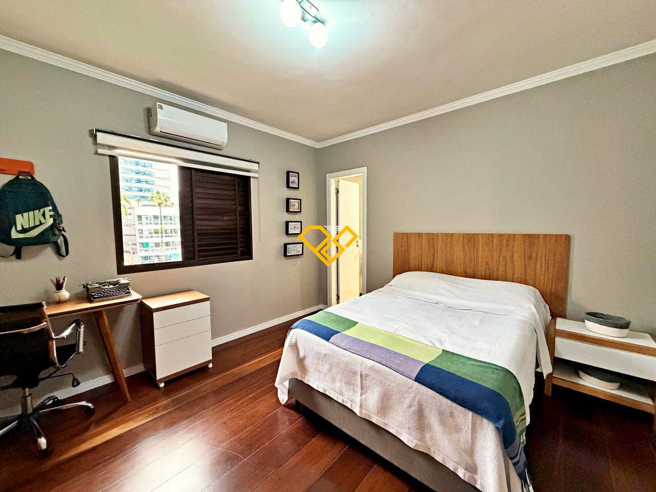 Apartamento à venda no Gonzaga: Dormitório 1 - suíte