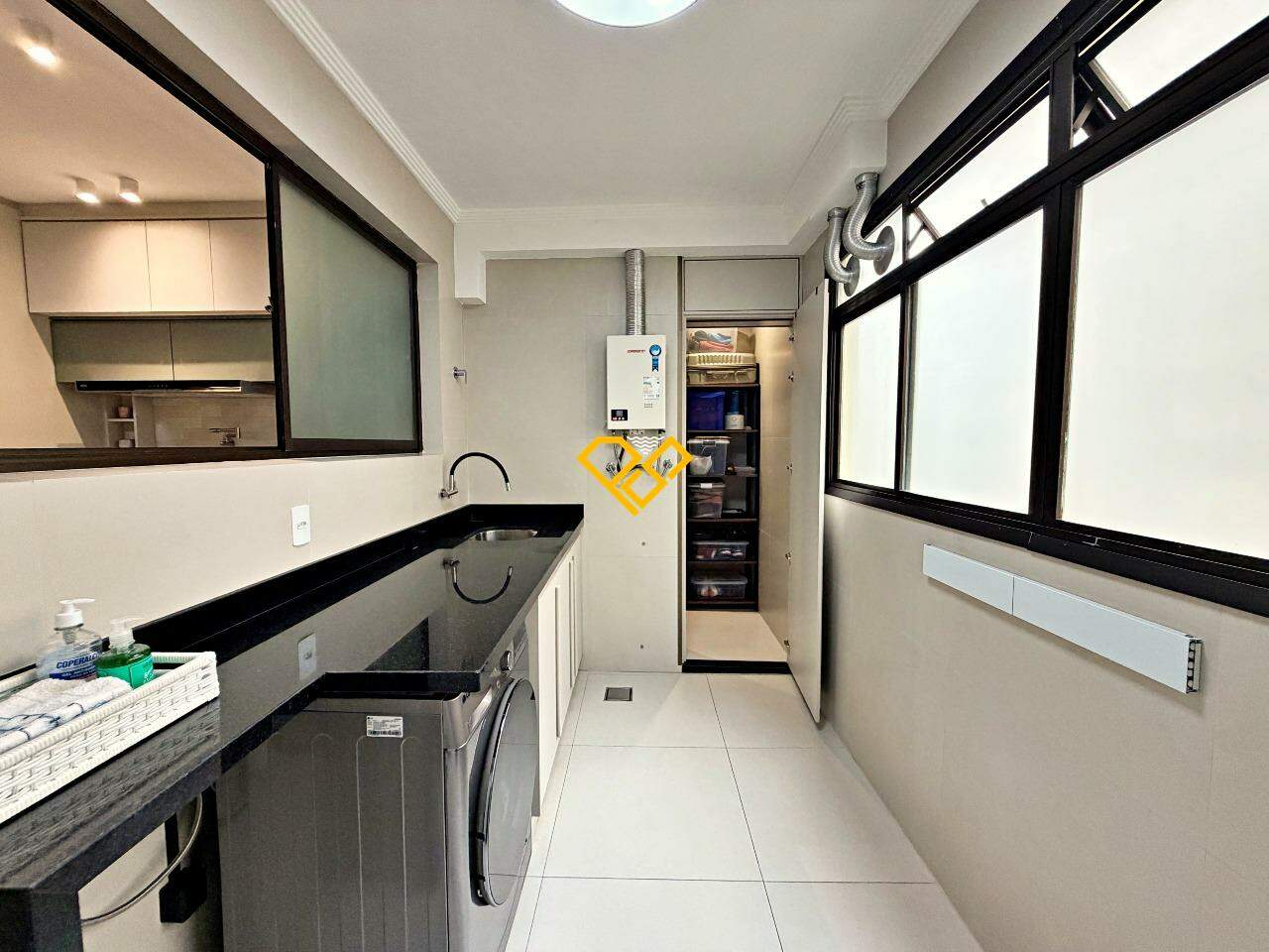 Apartamento à venda no Gonzaga: Área de serviço