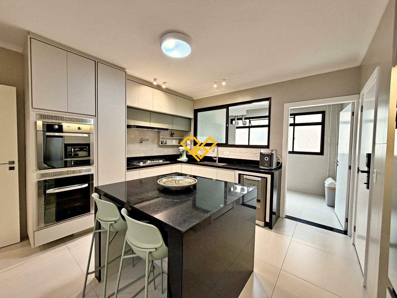 Apartamento à venda no Gonzaga: Cozinha