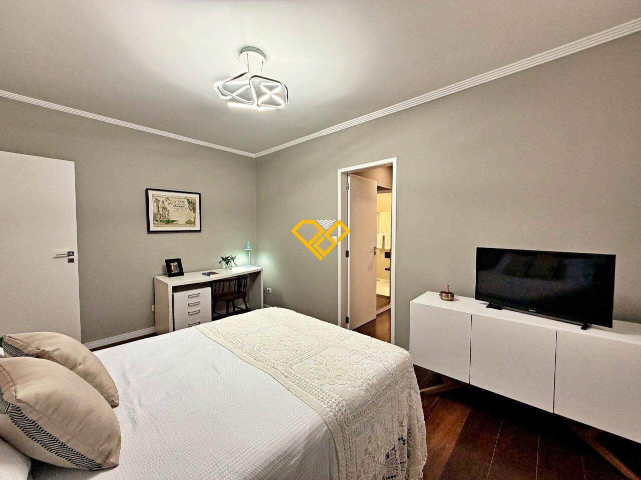 Apartamento à venda no Gonzaga: Dormitório 3 - suíte