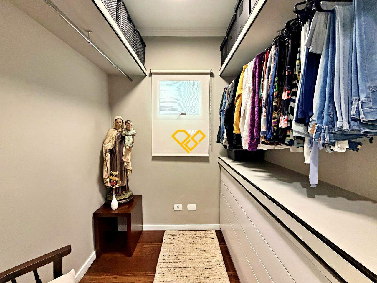 Apartamento à venda no Gonzaga: Dormitório 3 - suíte - closet