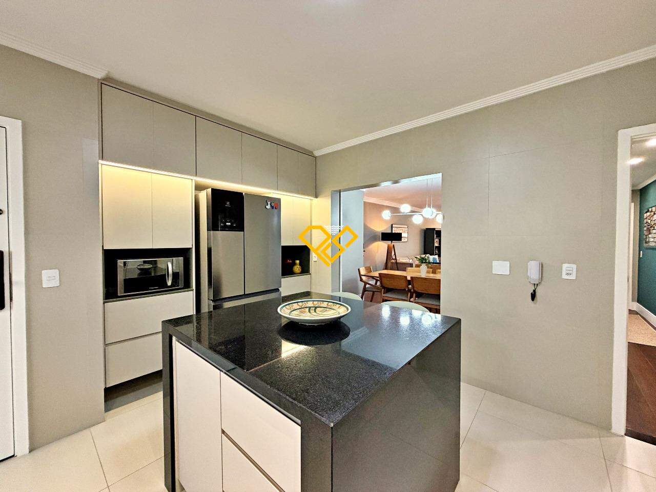 Apartamento à venda no Gonzaga: Cozinha