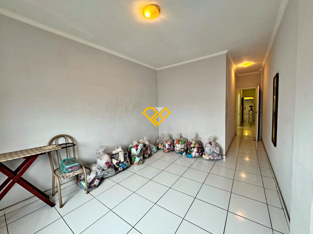 Apartamento à venda no Embaré: Dormitório 2