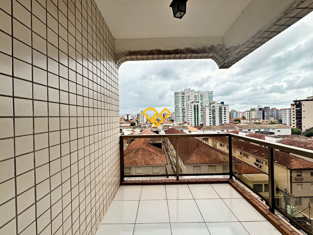 Apartamento à venda no Embaré: Varanda privativa