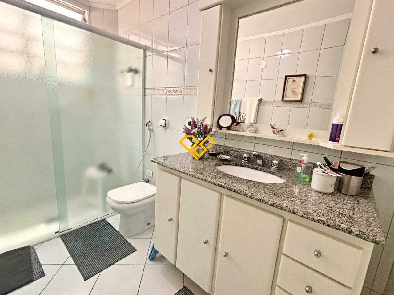 Apartamento à venda no Ponta da Praia: Wc social