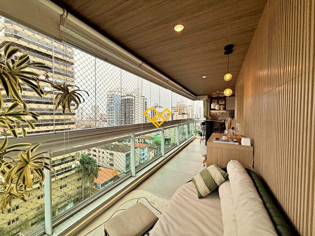 Apartamento à venda no Embaré: Varanda