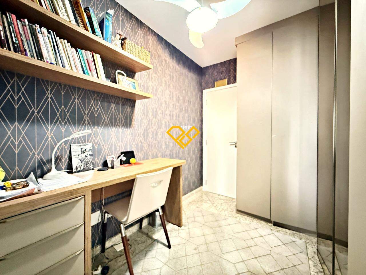 Apartamento à venda no Embaré: 