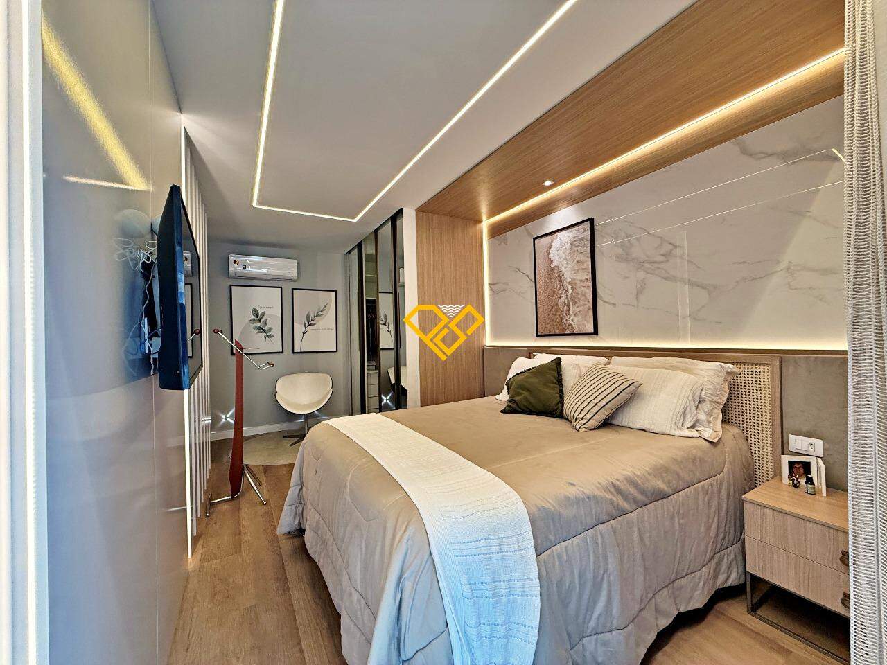 Apartamento à venda no Embaré: Suíte 1